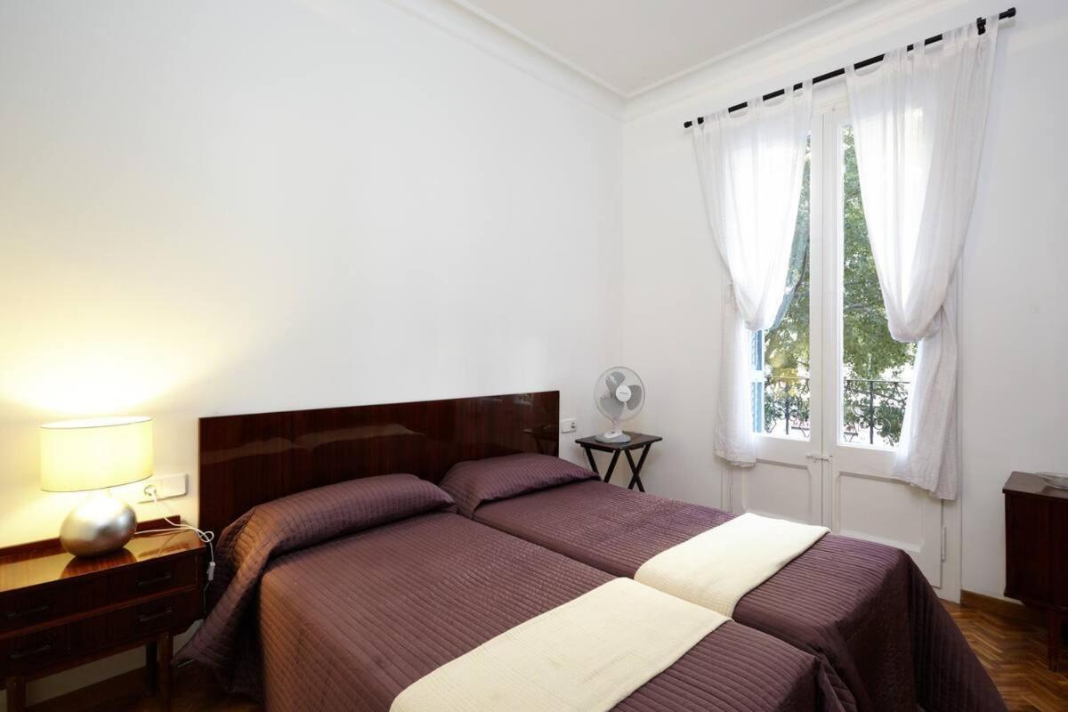 Acogedor Apartamento En Sagrada Familia * Barcellona